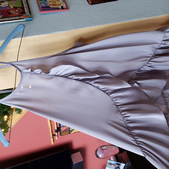 ASOS brand silvery lilac satiny halter ruffle blouse size 8 - Picture 9 of 14